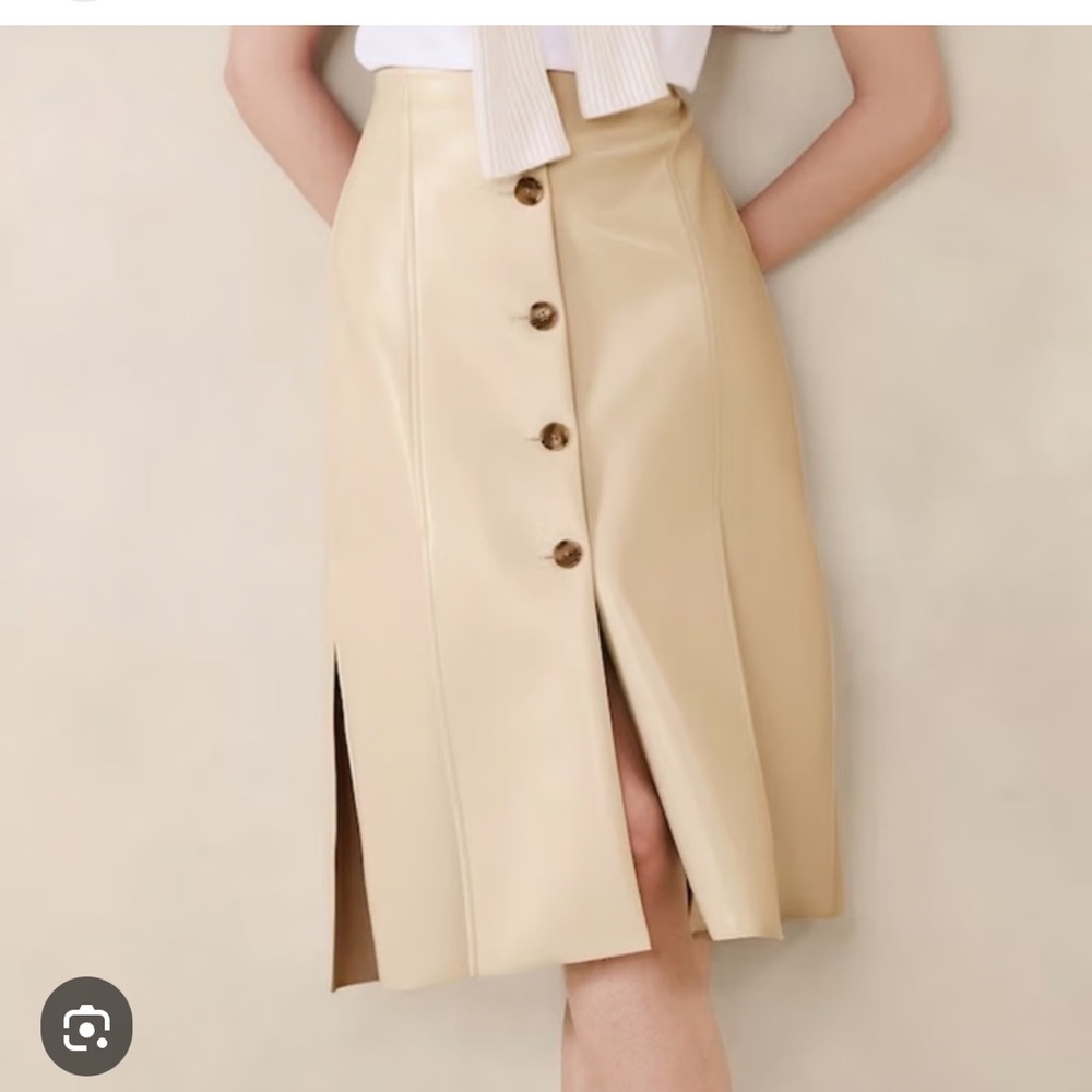 Banana Republic SEAMED VEGAN LEATHER MIDI SKIRT NWOT